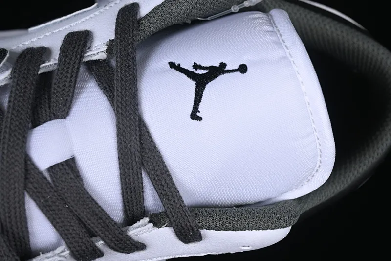 All categories Air Jordan Jordan series basketball shoes Air Jordan 1 Low Air Jordan 1 Low AJ1 Joe 1 Year of the Snake custom low-top cultural basketball shoes 553558-152